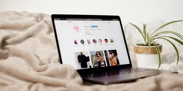 Unique Content Ideas for Jewelry Stores to Attract Customers